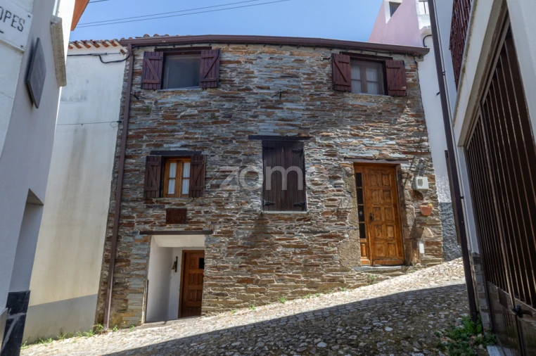 Moradia T3 para Venda em Benfeita Foto 3