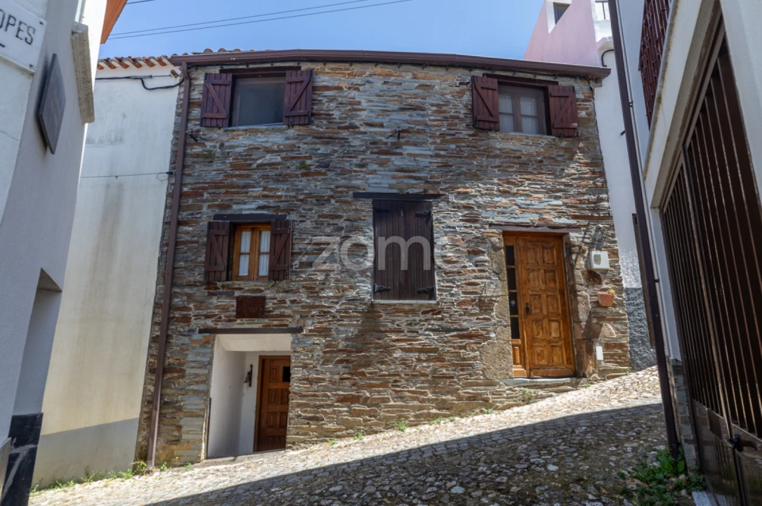 Moradia T3 para Venda em Benfeita Foto 3