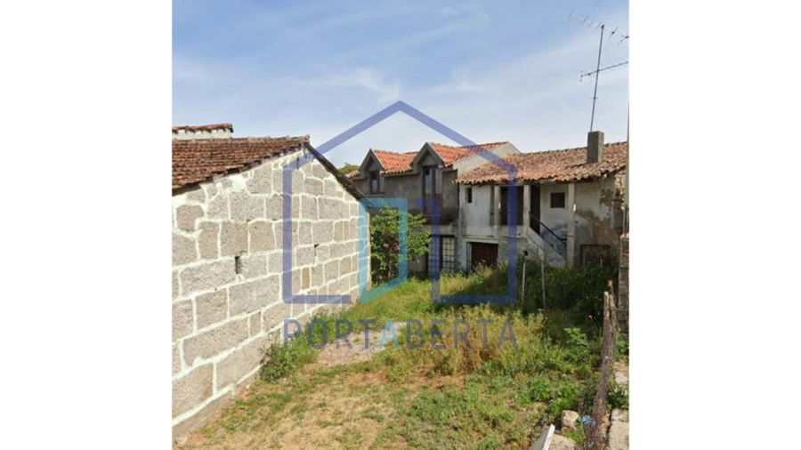 Moradia T2 para Venda em Santo Estêvão Foto 2