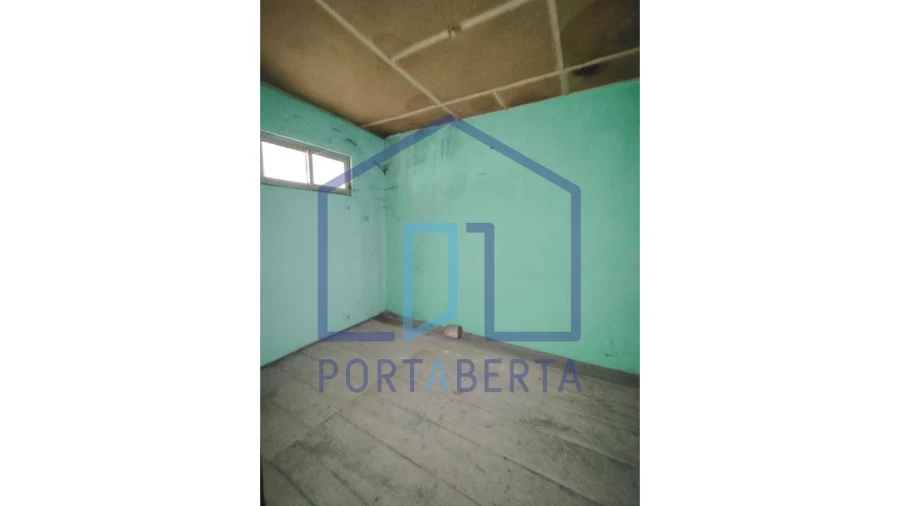 Moradia T2 para Venda em Santo Estêvão Foto 5