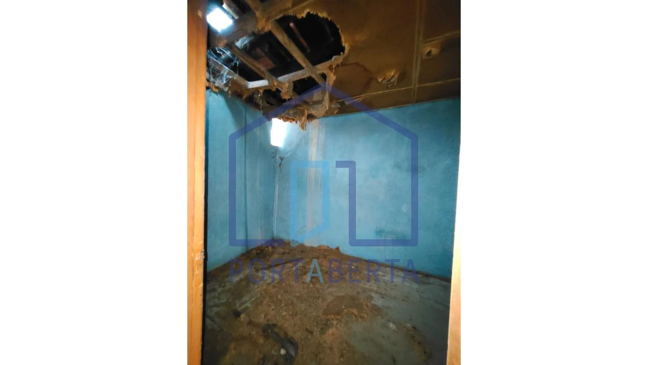 Moradia T2 para Venda em Santo Estêvão Foto 4