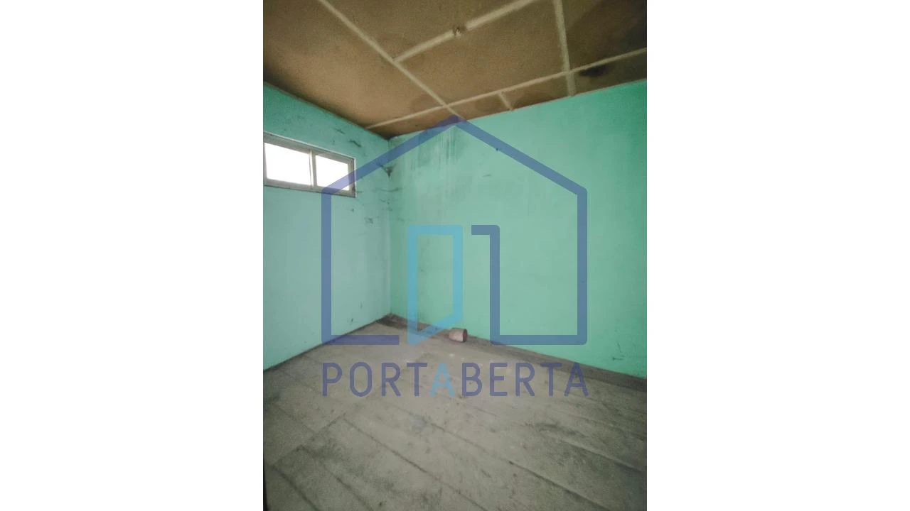 Moradia T2 para Venda em Santo Estêvão Foto 5