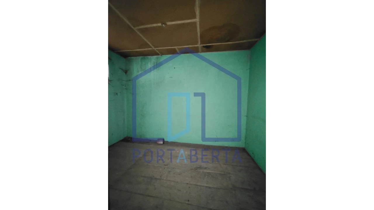 Moradia T2 para Venda em Santo Estêvão Foto 6