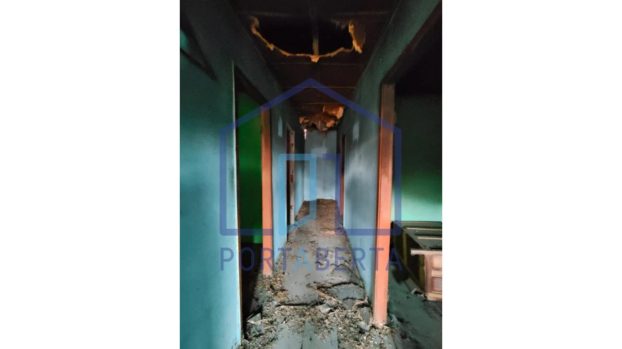 Moradia T2 para Venda em Santo Estêvão Foto 7