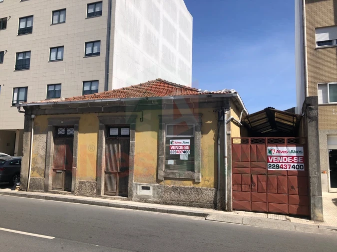 Terreno para Venda em São Mamede de Infesta e Senhora da Hora Foto 2