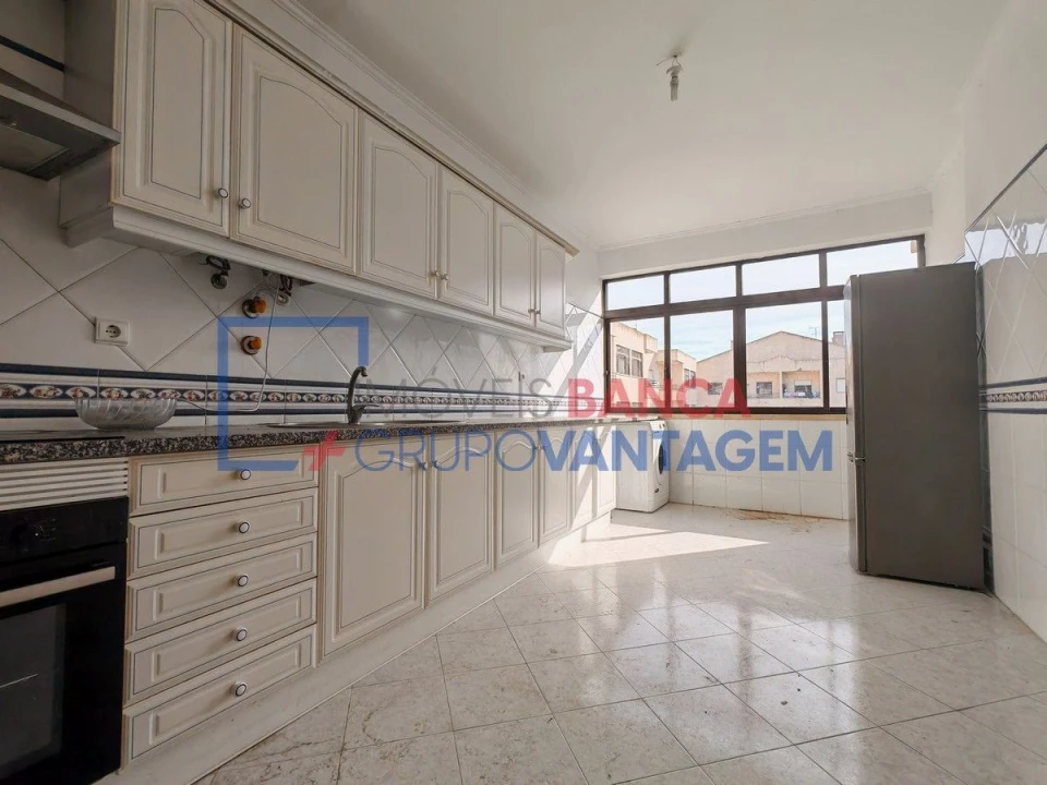 Apartamento T4 para Venda em Marvila, Ribeira Santarém, São Salvador, São Nicolau Foto 4