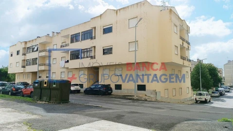 Apartamento T4 para Venda em Marvila, Ribeira Santarém, São Salvador, São Nicolau