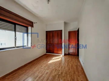 Apartamento T4 para Venda em Marvila, Ribeira Santarém, São Salvador, São Nicolau