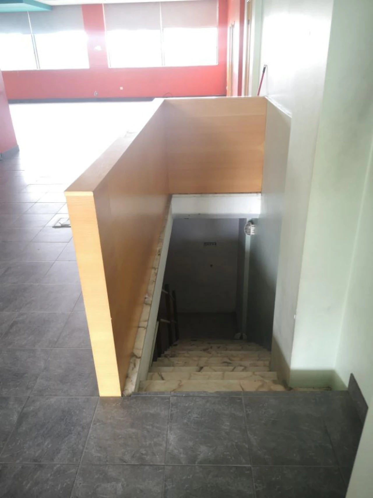 Loja para Arrendamento em São João da Madeira Foto 8