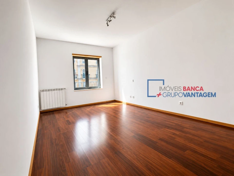 Apartamento T2 para Venda em Oliveira do Douro Foto 12