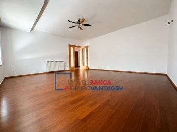 Apartamento T2 para Venda em Oliveira do Douro