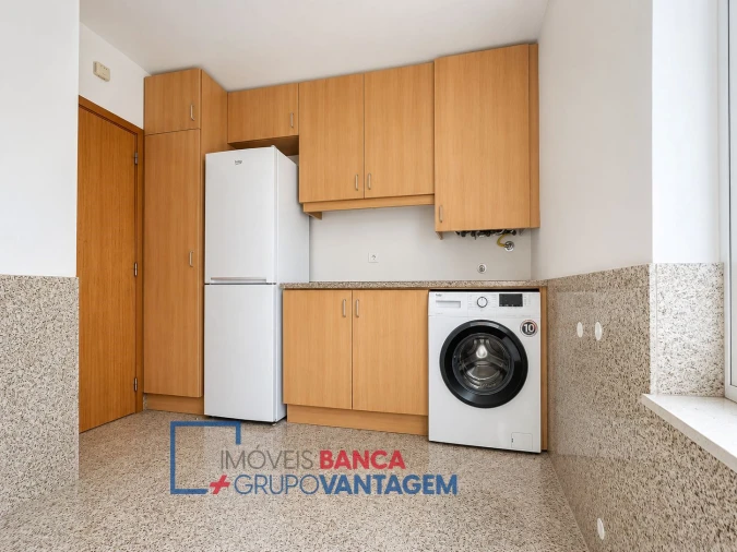 Apartamento T2 para Venda em Oliveira do Douro Foto 8