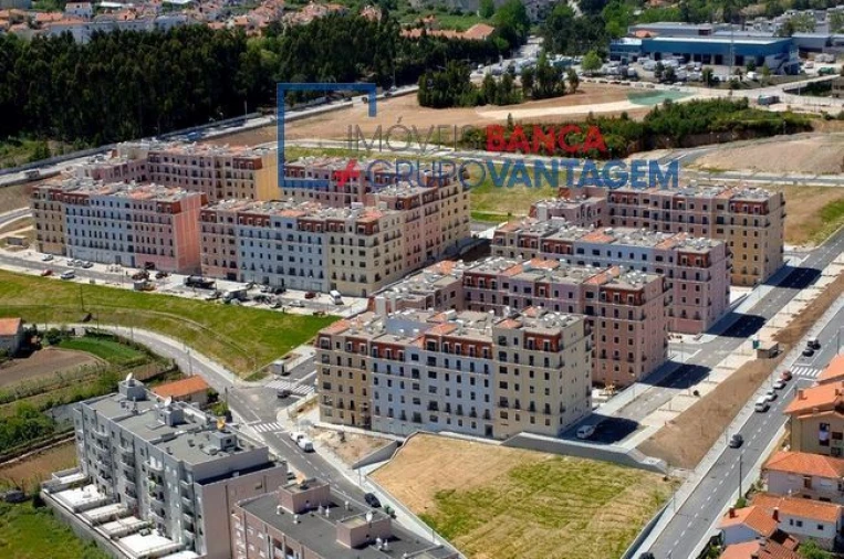 Apartamento T2 para Venda em Oliveira do Douro Foto 19
