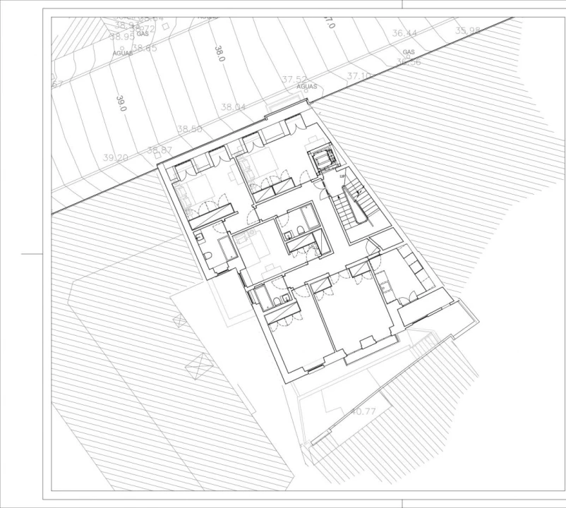 Apartamento T4 para Venda em Santo António Foto 29