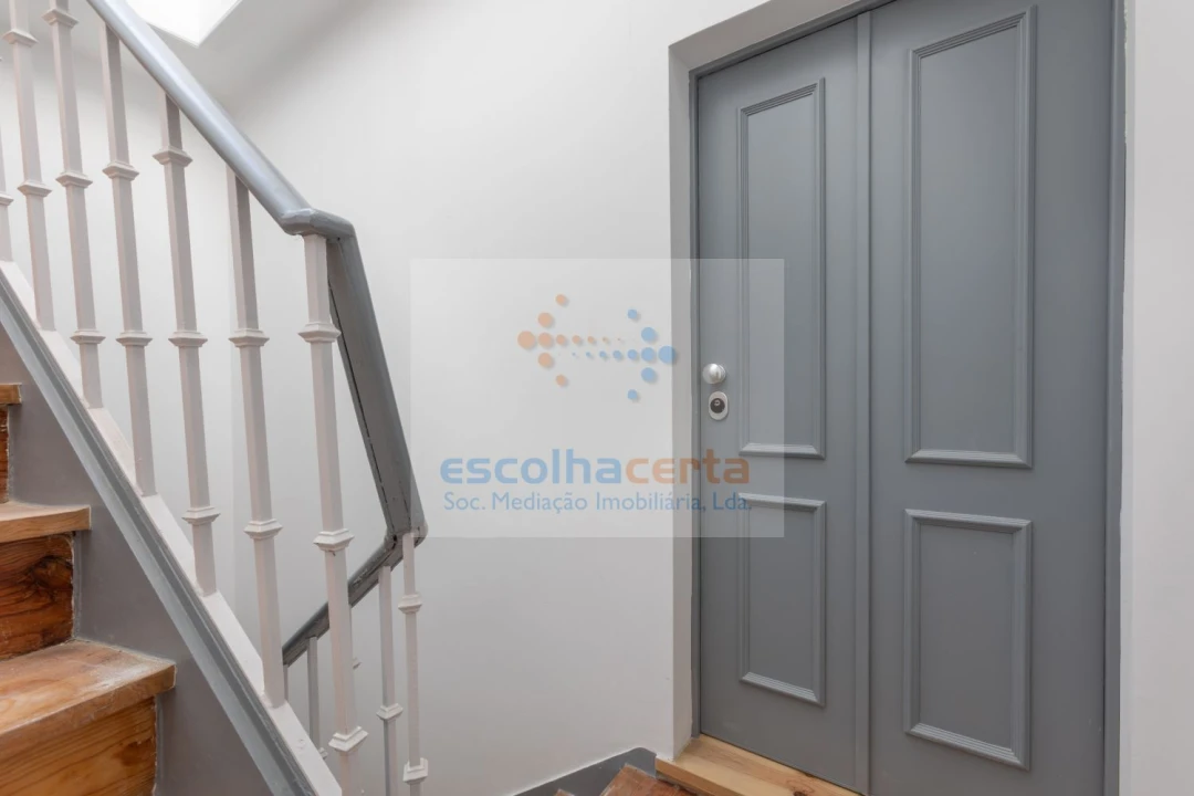 Apartamento T4 para Venda em Santo António Foto 26