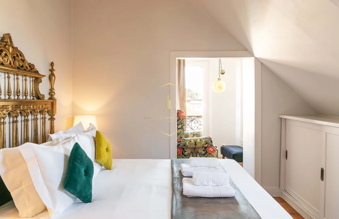 Moradia T6 para Venda em Santa Maria e São Miguel, São Martinho, São Pedro Penaferrim Foto 16