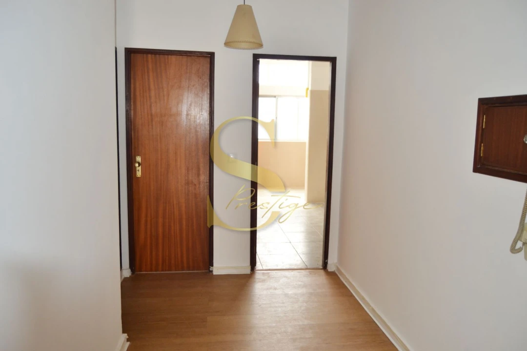 Apartamento T2 para Venda em Leiria, Pousos, Barreira e Cortes Foto 9