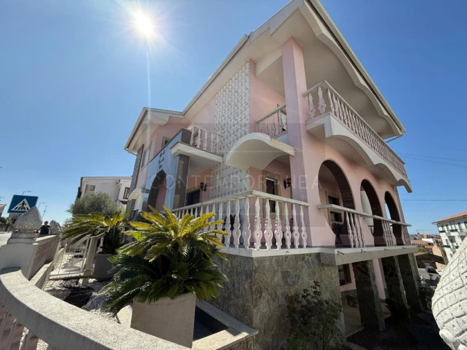 Moradia T6 para Venda em Vila Flor e Nabo Foto 9