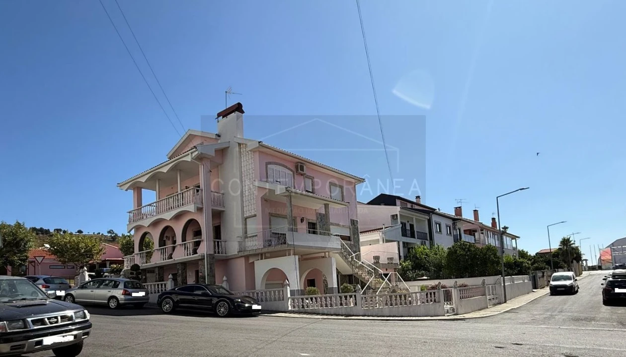 Moradia T6 para Venda em Vila Flor e Nabo Foto 3