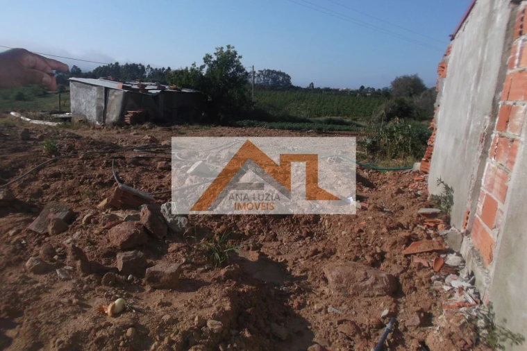 Terreno para Venda em Famalicão Foto 3