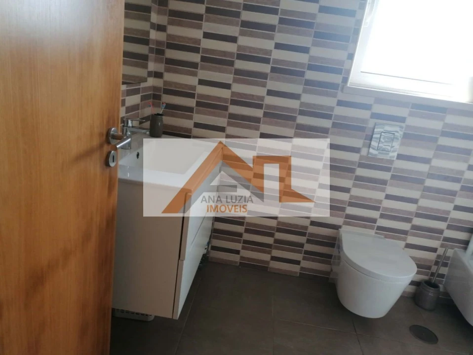 Apartamento T2 para Venda em Tornada e Salir do Porto Foto 10