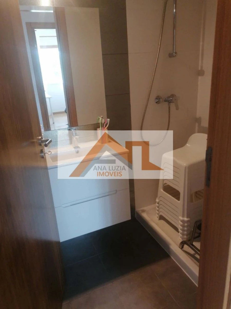 Apartamento T2 para Venda em Tornada e Salir do Porto Foto 14