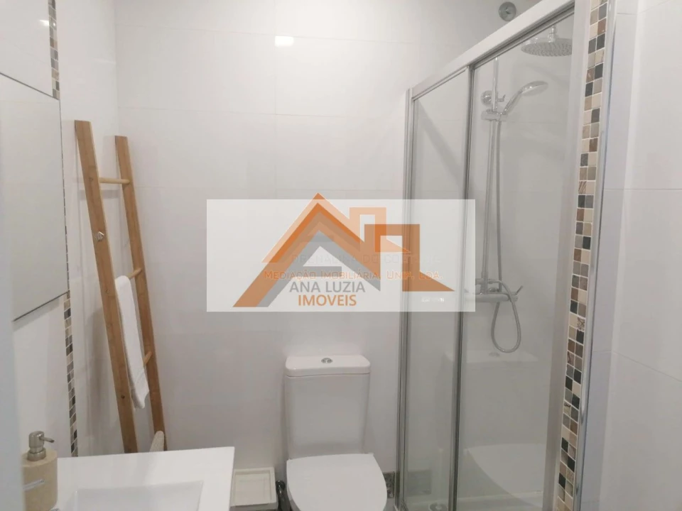 Apartamento T2 para Venda em Nazare Foto 8