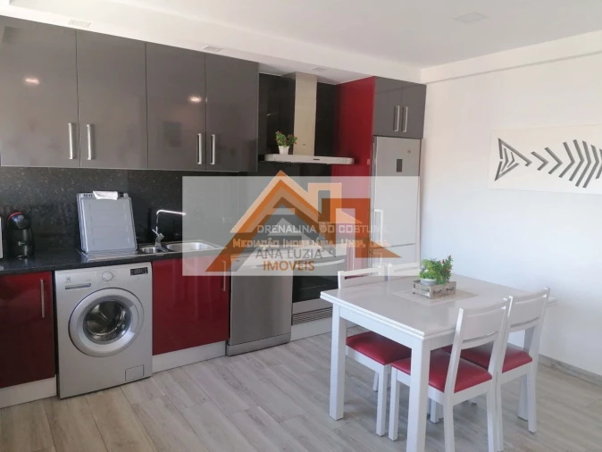 Apartamento T2 para Venda em Nazare Foto 2