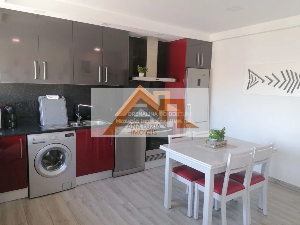 Apartamento T2 para Venda em Nazare Foto 2
