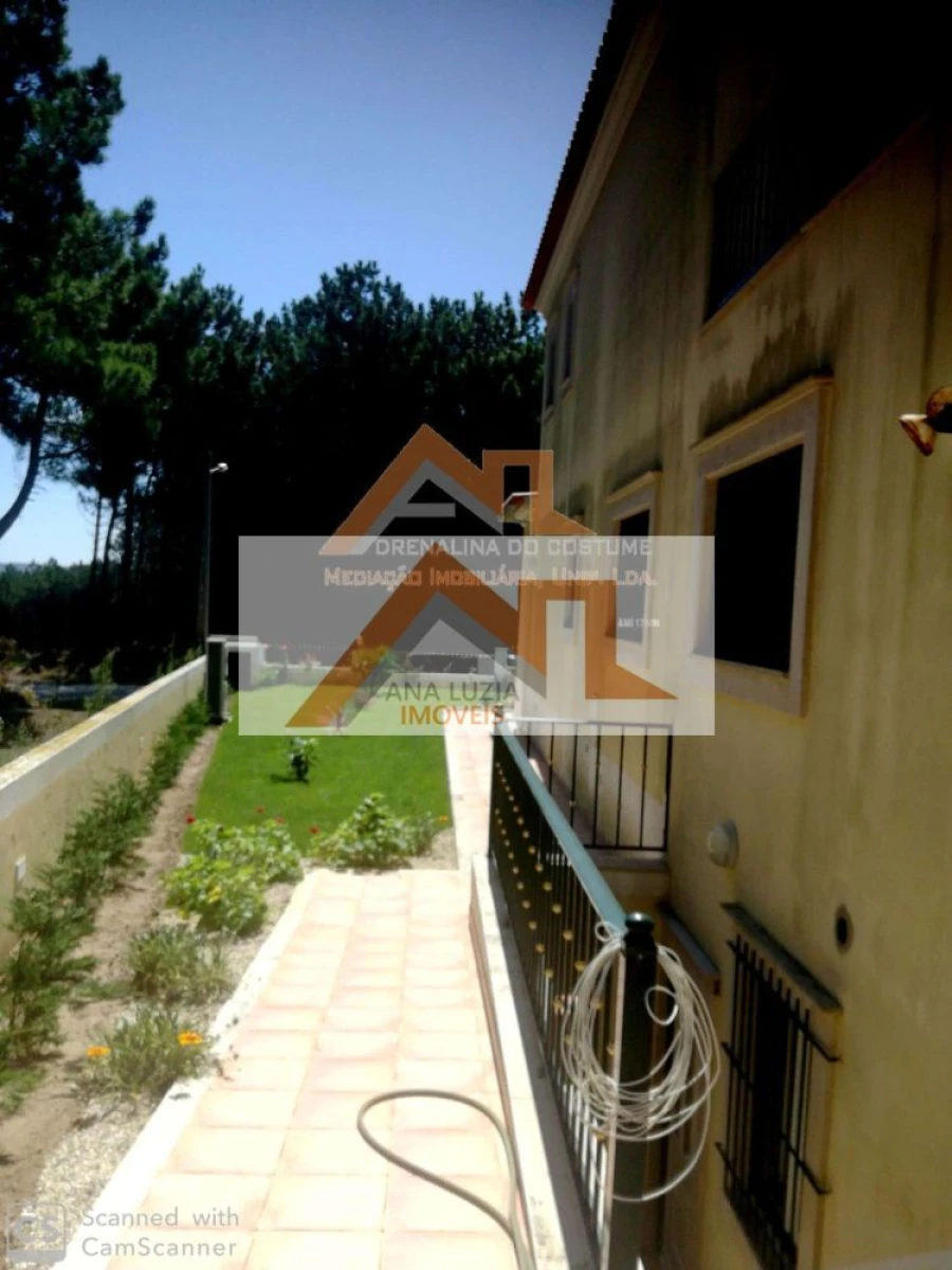 Moradia T4 para Venda em Tornada e Salir do Porto Foto 28