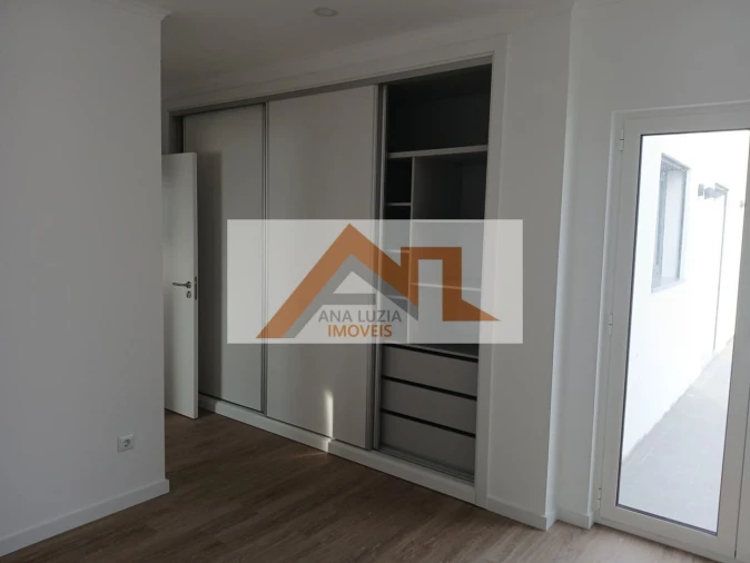 Moradia T3 para Venda em Amoreira Foto 10