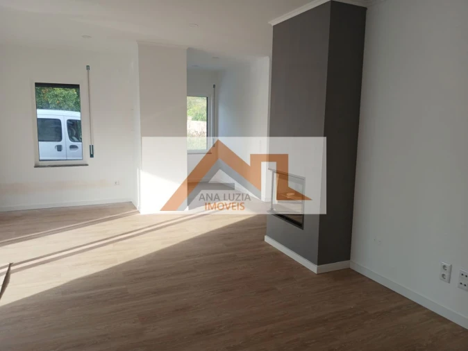 Moradia T3 para Venda em Amoreira Foto 9