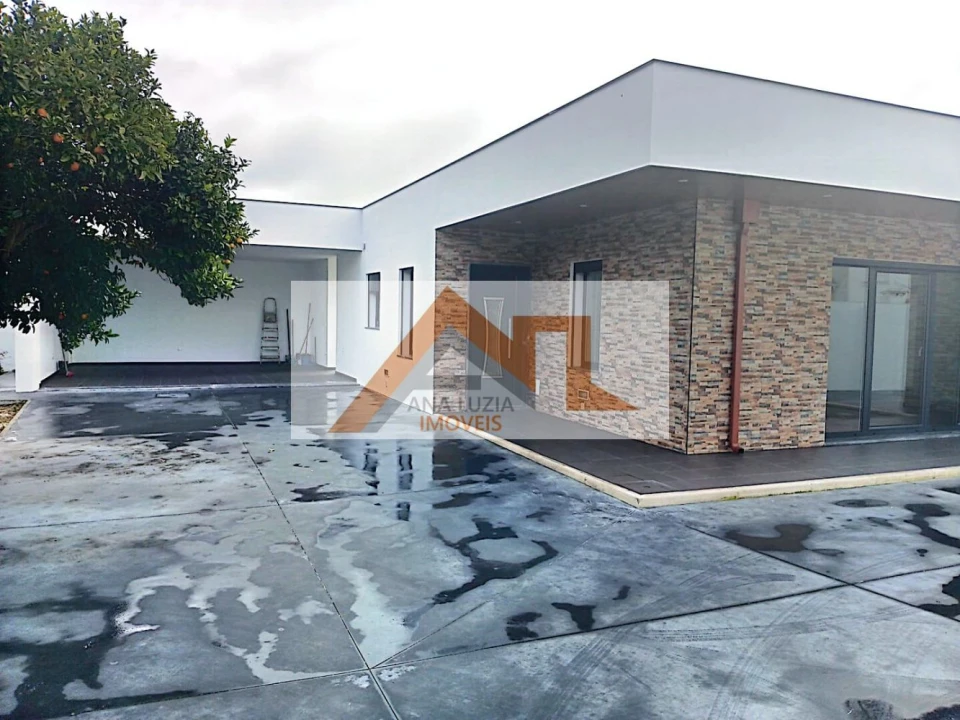 Moradia T3 para Venda em Amoreira Foto 1