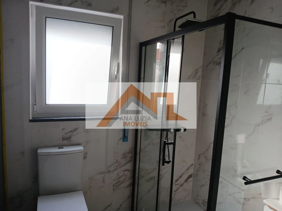 Moradia T3 para Venda em Amoreira Foto 11