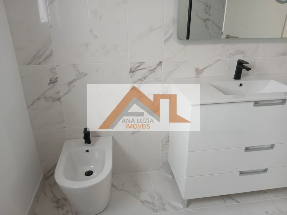 Moradia T3 para Venda em Amoreira Foto 17