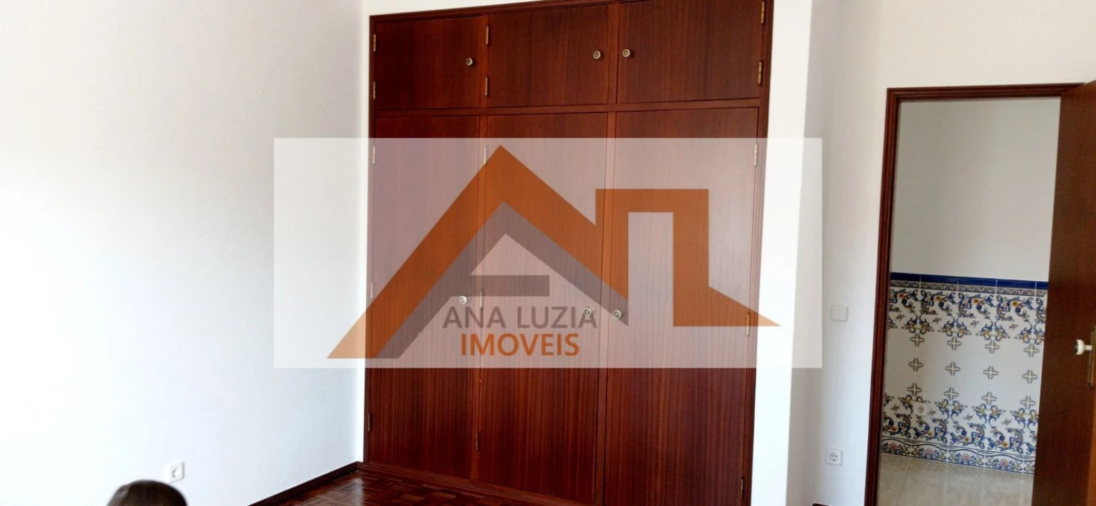 Moradia T4 para Venda em São Martinho do Porto Foto 16