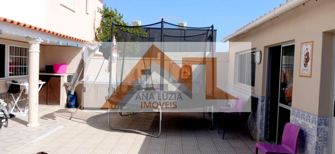 Moradia T4 para Venda em São Martinho do Porto Foto 25