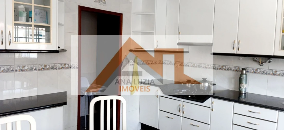 Moradia T4 para Venda em São Martinho do Porto Foto 3