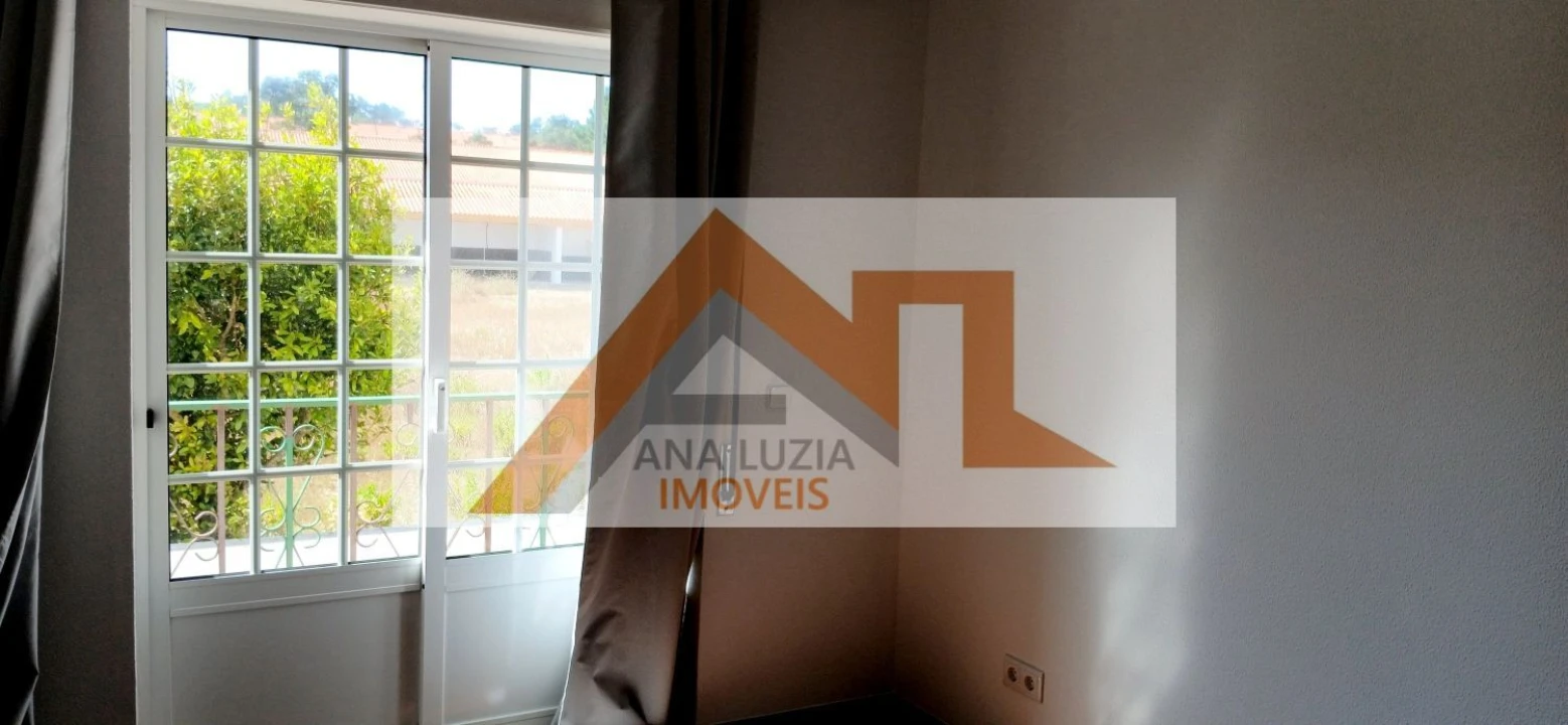 Moradia T4 para Venda em São Martinho do Porto Foto 14