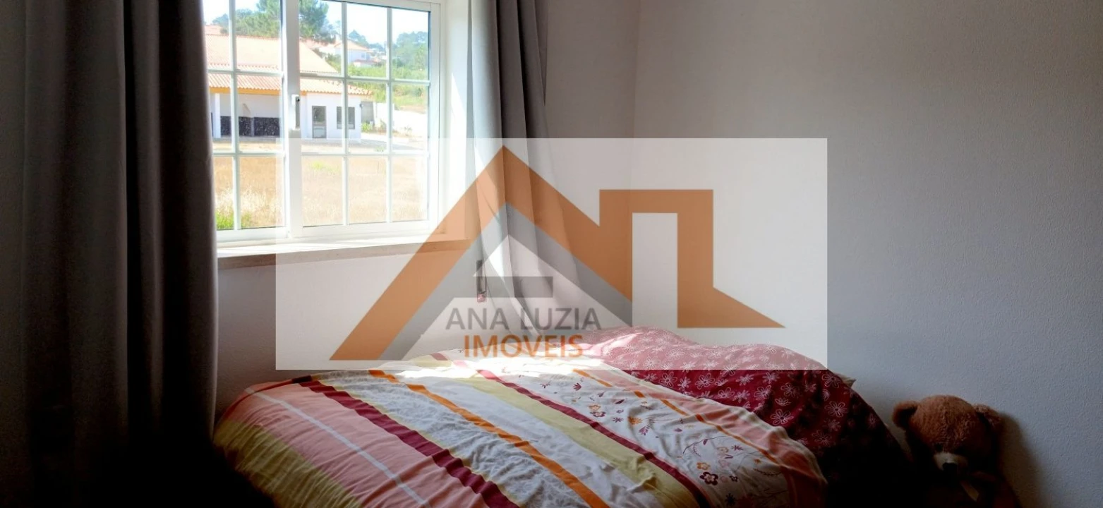 Moradia T4 para Venda em São Martinho do Porto Foto 17