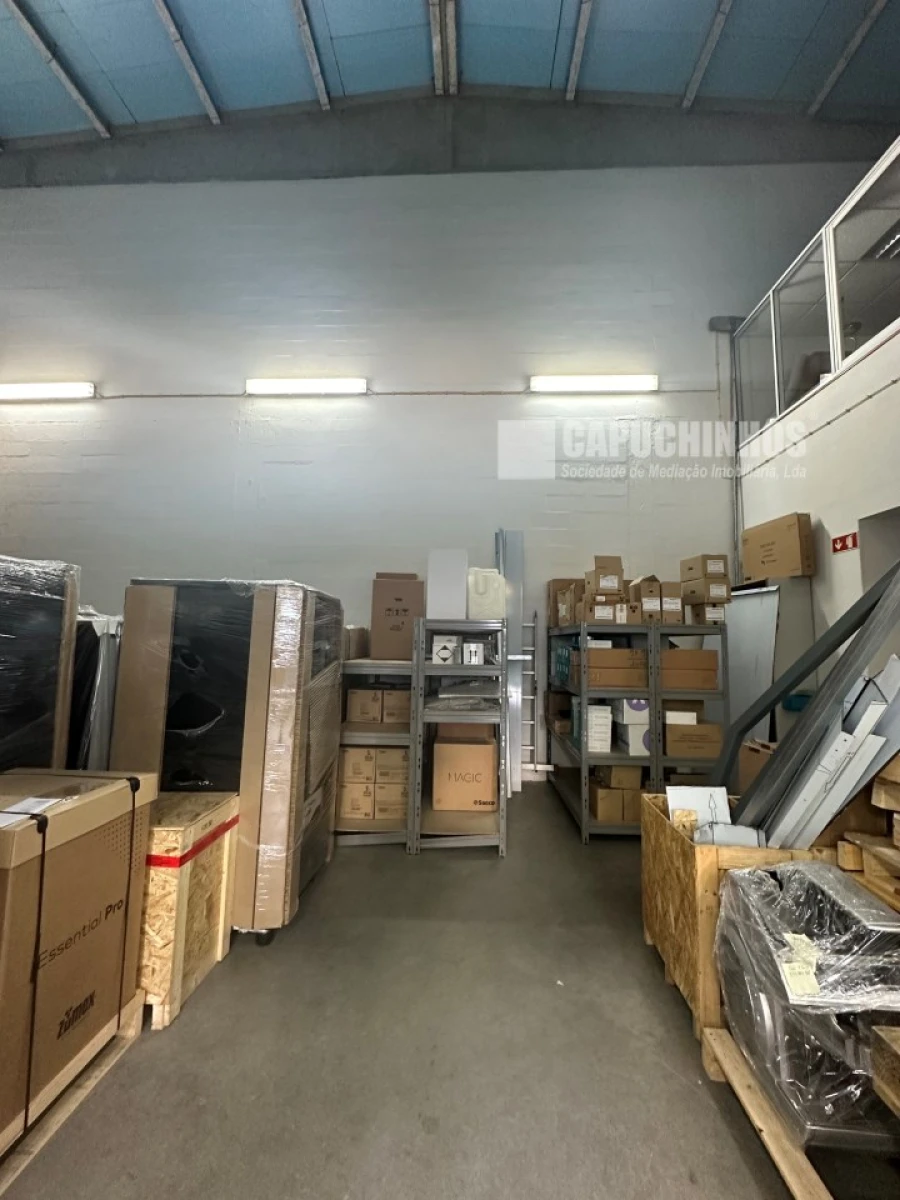 Armazém para Venda em Alcabideche Foto 7