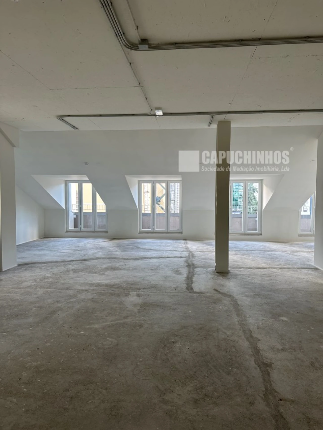 Escritório para Arrendamento em Avenidas Novas Foto 8