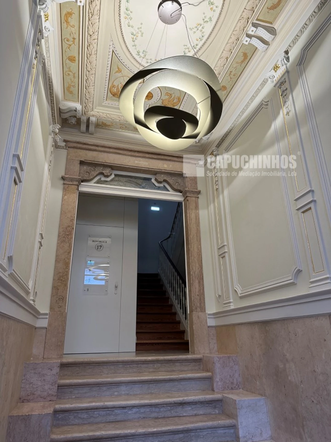 Escritório para Arrendamento em Avenidas Novas Foto 2