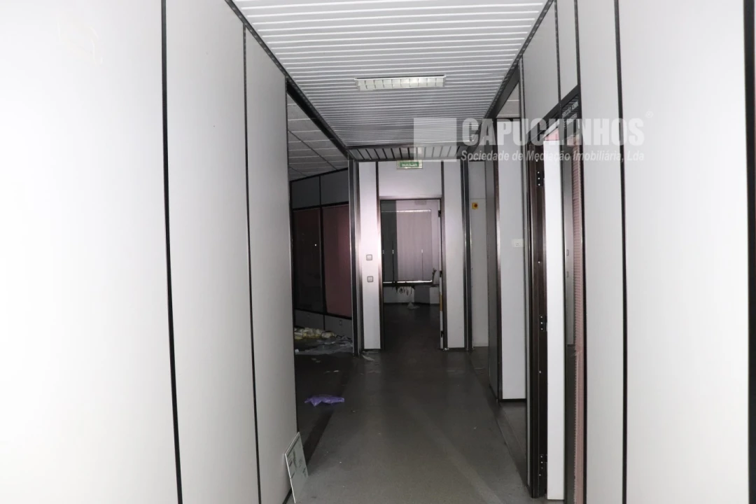 Armazém para Venda em Pataias e Martingança Foto 17