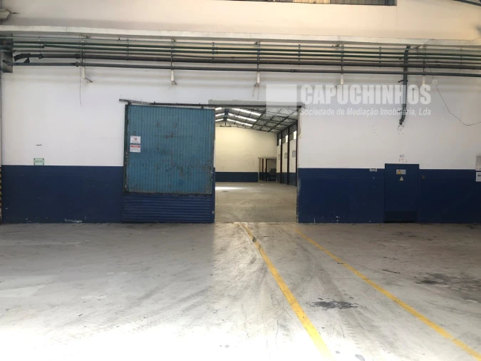 Armazém para Venda em Pataias e Martingança Foto 12