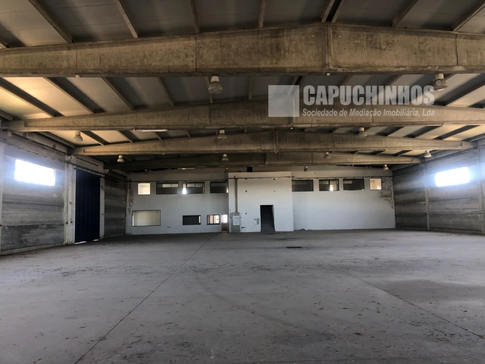Armazém para Venda em Arraiolos Foto 2