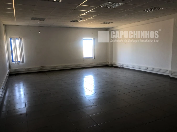 Armazém para Venda em Arraiolos Foto 8