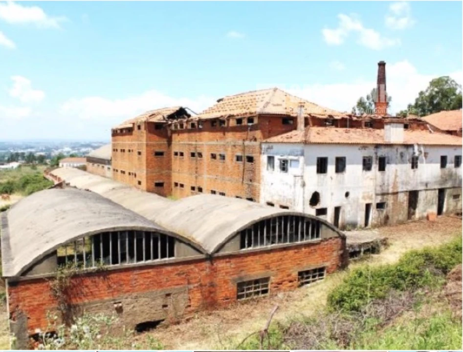 Armazém para Venda em São Pedro de Tomar Foto 1