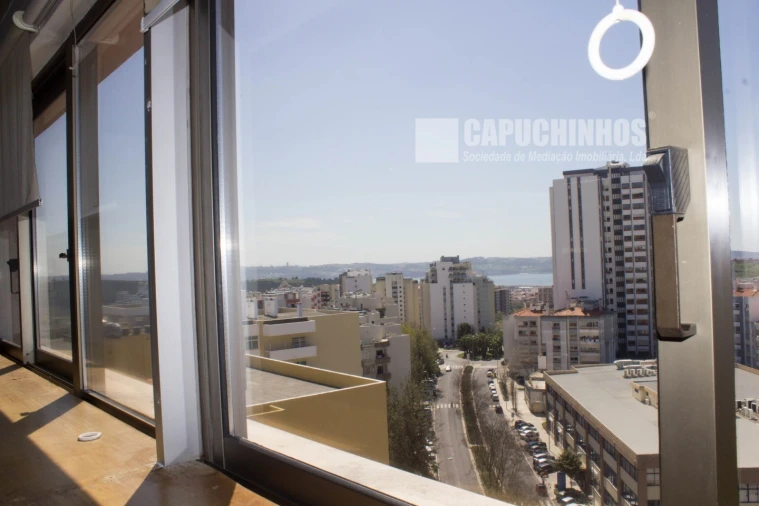 Escritório para Arrendamento em Algés, Linda-A-Velha e Cruz Quebrada-Dafundo Foto 20