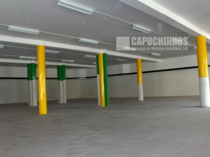 Loja para Venda em Castro Daire Foto 2